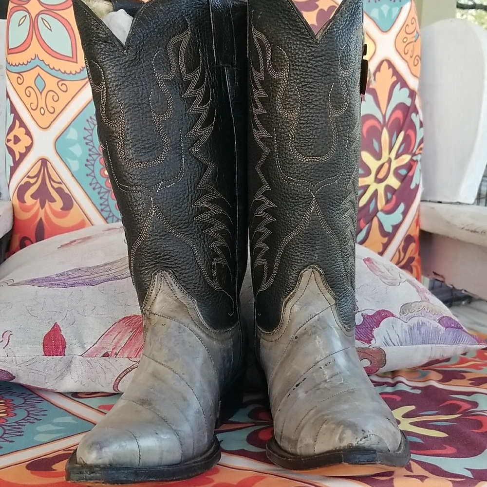 Black and Gray Western Cowboy Boots